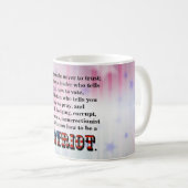 3人は決して信用してはいけない。 コーヒーマグカップ (正面右)