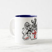 3個のライオンの紋章学のフットボールのティーおよびギフト ツートーンマグカップ (正面左)