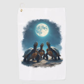 3匹の亀が月の野生動物マウンテントゥールで吠える ゴルフタオル (正面)