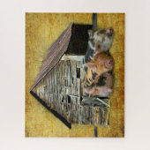 3匹の小さな豚が納屋で雪素朴を眺めている ジグソーパズル (縦)