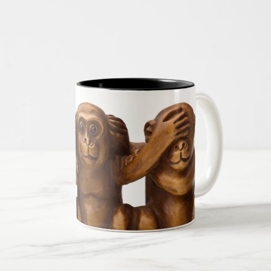3匹の木猿の切り分けること ツートーンマグカップ (正面右)