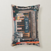 3台の自転車を前に置く建物 アクセントクッション (正面(垂直))