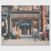 3台の自転車を前に置く建物 ラッピングペーパー (フラット)