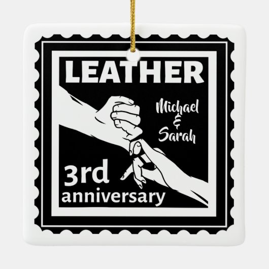 3周年記念結婚の手を握って伝統的いる セラミックオーナメント (裏面)