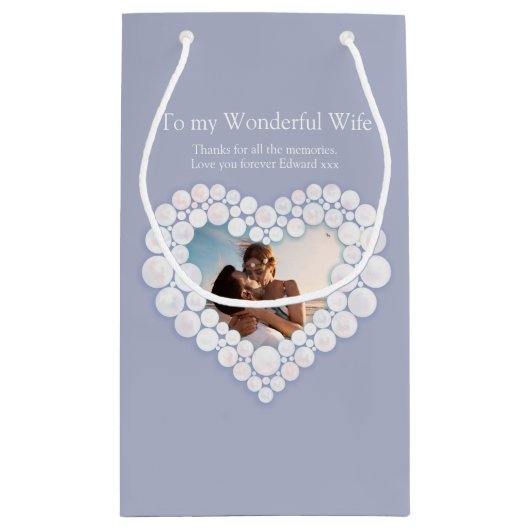 3周結婚年記念月石ビーズハート写真 スモールペーパーバッグ (裏面)