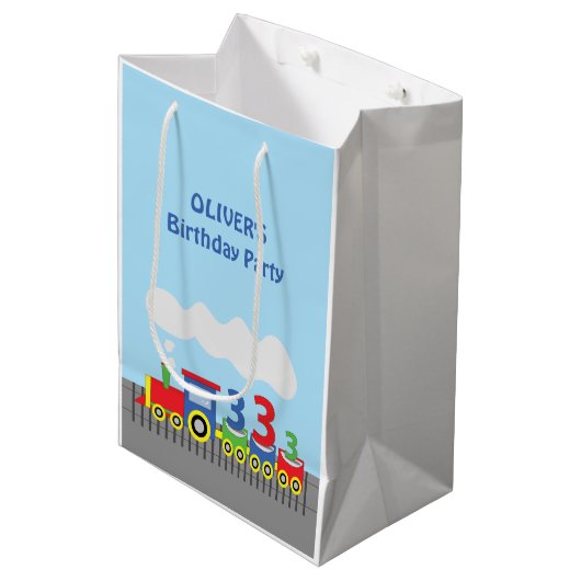 3回目のバースデートレインの名前のカスタマイズ ミディアムペーパーバッグ (正面アングル)