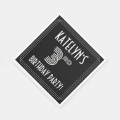 3回目の誕生日パーティー:アールデコスタイル+名前をカスタムする スタンダードランチョンナプキン (角)