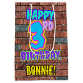 3回目の誕生日：おもしろい、アーバングラフィティインスパイアルック ミディアムペーパーバッグ (裏面)