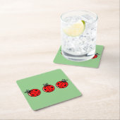 3小さなラディバグ – 紙コースター (インサイチュ)