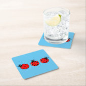 3小さなラディバグ – 紙コースター (インサイチュ)