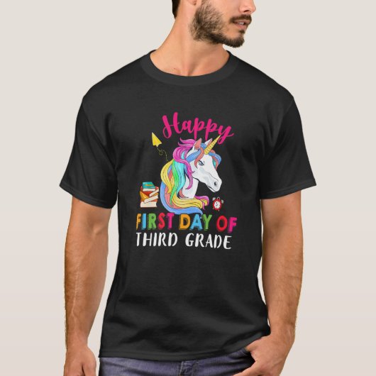 3年生かわいいユニコーンバックTの幸せな1日目 Tシャツ (正面)