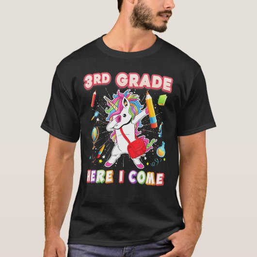 3年生ここでユニコーン来をSchoに戻す Tシャツ (正面)