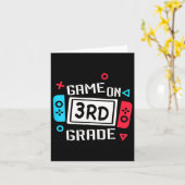 3年生のキッズチームでクールのゲームSchに3番目に戻る カード (黄色い花)