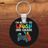 3年生のビデオゲーマーFiをクラッシュする準備ができた子供 キーホルダー (裏面)