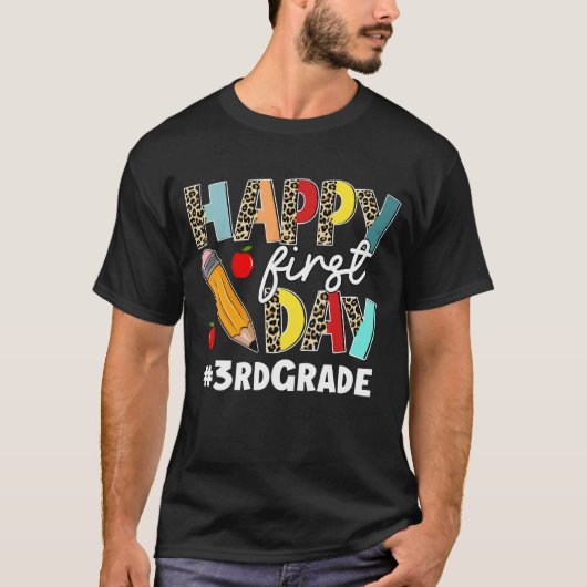 3年生の分隊ヒョウの初日に戻るスクーオ Tシャツ (正面)