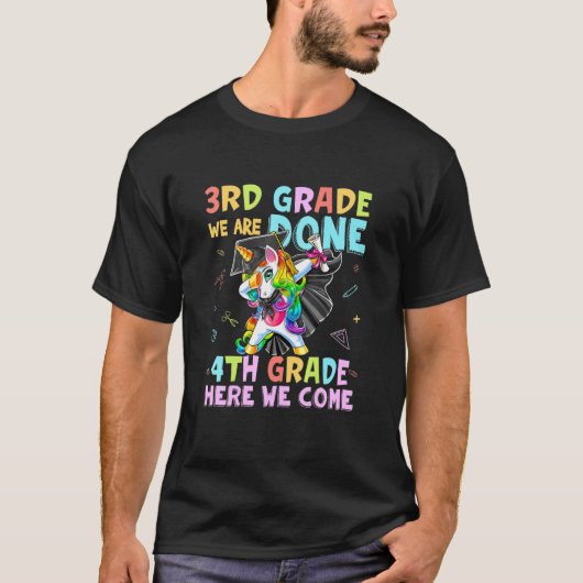 3年生の卒業式の魔法のユニコーン Tシャツ (正面)