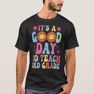 3年生の教えレトロGroovyはいい日だ Tシャツ