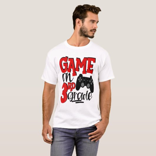 3年生ゲーマービデオゲーム1日学校レッド Tシャツ (正面フル)