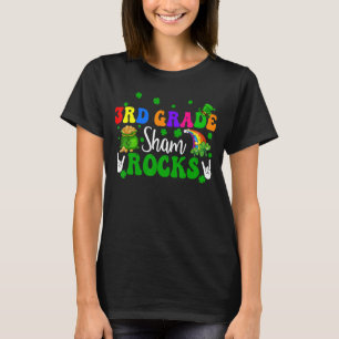 3年生シャムロックおもしろいロックハンズシャムロックパット Tシャツ