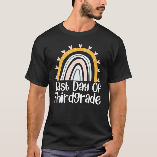 3年生レインボーヒョウの最後の日Shに戻る Tシャツ (正面)