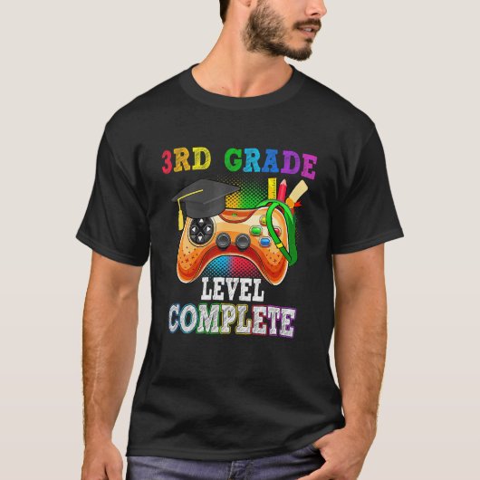 3年生最終学位修了 Tシャツ (正面)