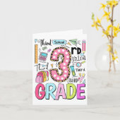 3年生 かわいい タイポグラフィ ドット 戻ってきた 学校の先生 カード (黄色い花)