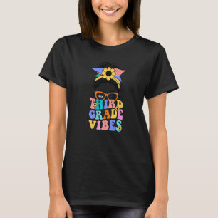3年生Vibes Messy Bun 3年生先生ライフ Tシャツ