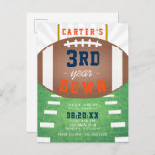 3年目のフットボールのテーマの第3誕生日 インビテーションポストカード (正面/裏面)