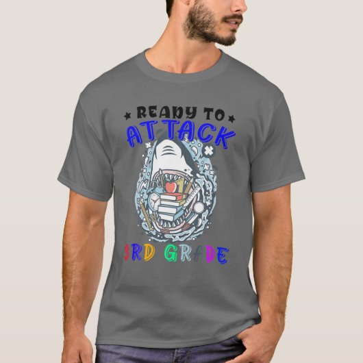 3日の第3級サメを攻撃する準備ができている Tシャツ (正面)