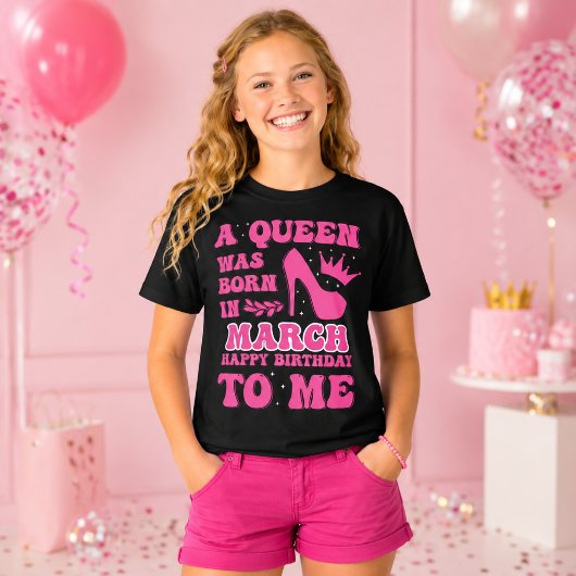 3月に女王が生まれた - スタイリッシュな誕生日ギフト Tシャツ