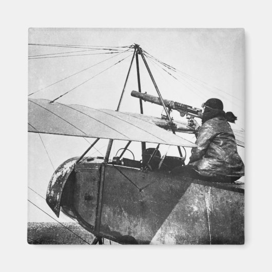 3月の戦いの際の航空機の銃手, 19 マグネット (正面)