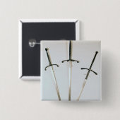 3本の両手のある剣1570年 缶バッジ (正面&裏面)