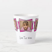 3枚の写真とテキストを入れられるピンク カフェラテマグ (正面)