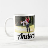 3枚の家族の写真と家族の名前の写真コラージュ コーヒーマグカップ (左)