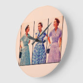 3枚の1953枚の服-ヴィンテージの衣類 ラージ壁時計 (傾斜)