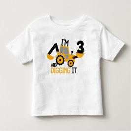 3歳で掘る建築誕生日少年 トドラーTシャツ
