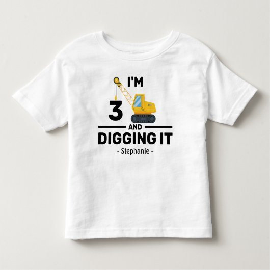 3歳で3歳の誕生日の男の子を掘る トドラーTシャツ (正面)