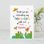 3歳のエストゥ・フィエスタのお誕生日パーティー サンキューカード (スタンド正面)