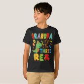 3歳のレックス3歳の男の子の恐竜のおじいちゃん Tシャツ (正面フル)