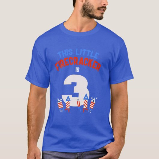 3歳の誕生日この小さな爆竹は3花火 Tシャツ (正面)