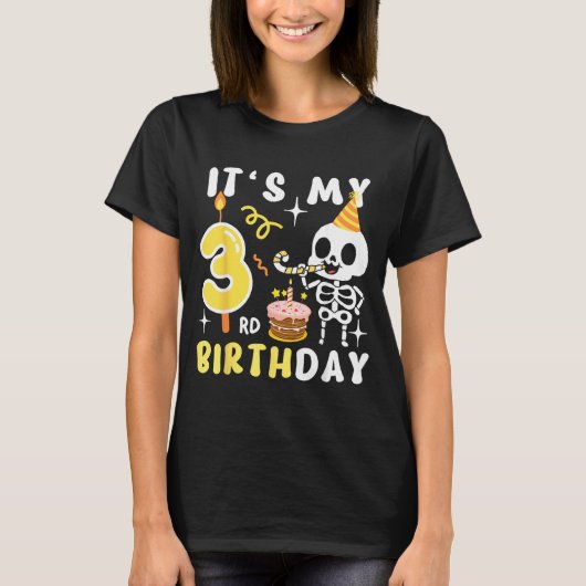 3歳の誕生日キッズスケルトンハロウィンおもしろ3歳 Tシャツ (正面)