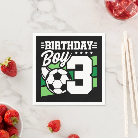 3歳サッカーパーティー3歳の誕生日ボーイ スタンダードカクテルナプキン (インサイチュ)