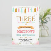 3歳児の3歳誕生日パーティー招待状 招待状 (スタンド正面)