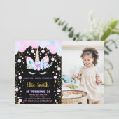 3番目の紫色のユニコーン誕生日招待状と写真 招待状 (スタンド正面)