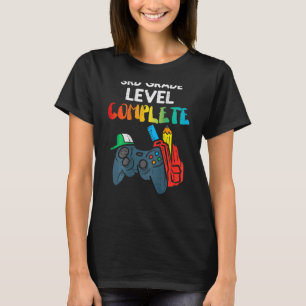 3等級レベル完了ゲームコントローラー最終日 Tシャツ
