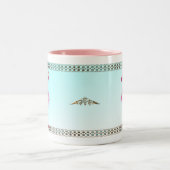 3羽のピンクのクリスマスのフラミンゴ ツートーンマグカップ (中央)