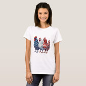 3羽の愛国心にあふれたニワトリ Tシャツ (正面フル)