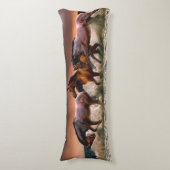 3頭の馬が海 ボディピロー (正面縦)