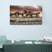 3頭の馬が海 横断幕 (トレードショー)