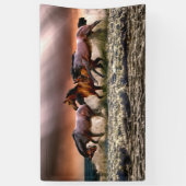 3頭の馬が海 横断幕 (縦)